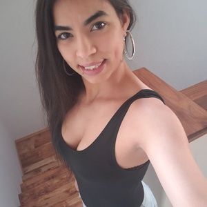 Meet your Posher, Tania